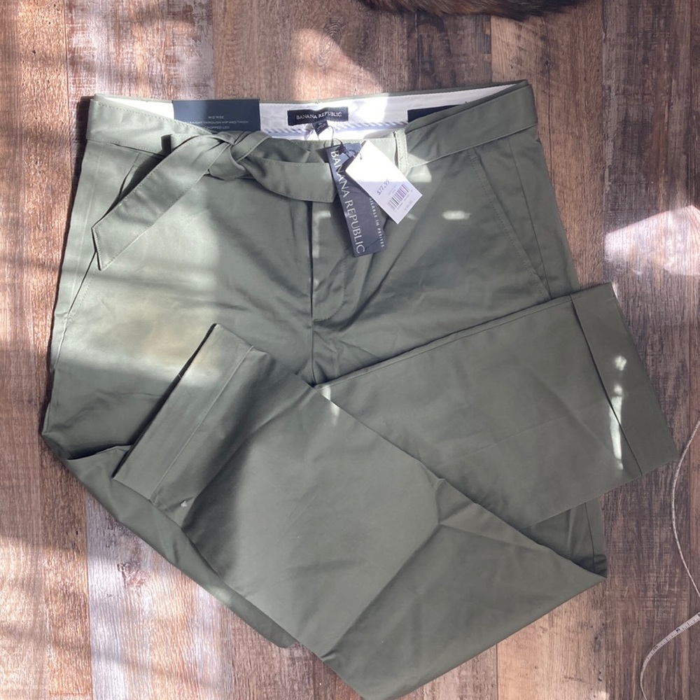 Banana republic- green straight slack pants